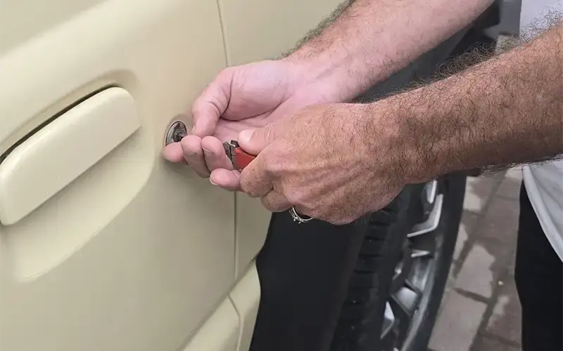Emergency Car Opening in Vinnytsia: What to Do If Keys Are Inside