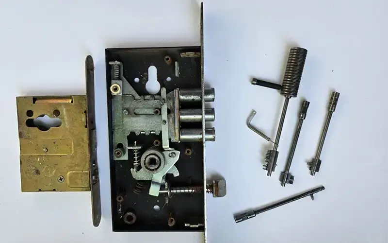 Lock Repair in Vinnytsia: When Repair Is Enough and When Replacement