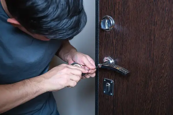 Emergency Lock Opening: When You Need a Locksmith