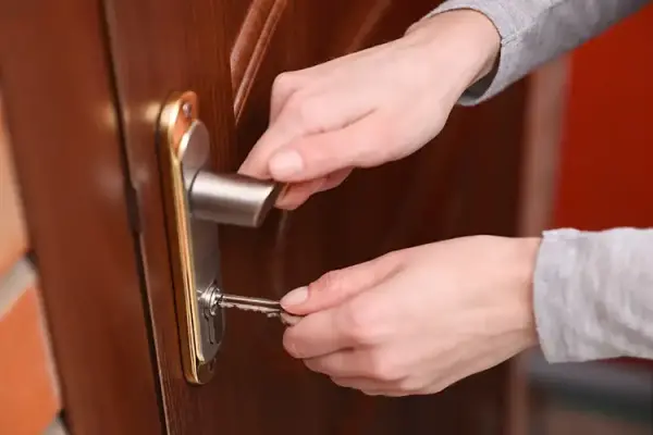 Broken Key in a Lock: What to Do and What Not to Do